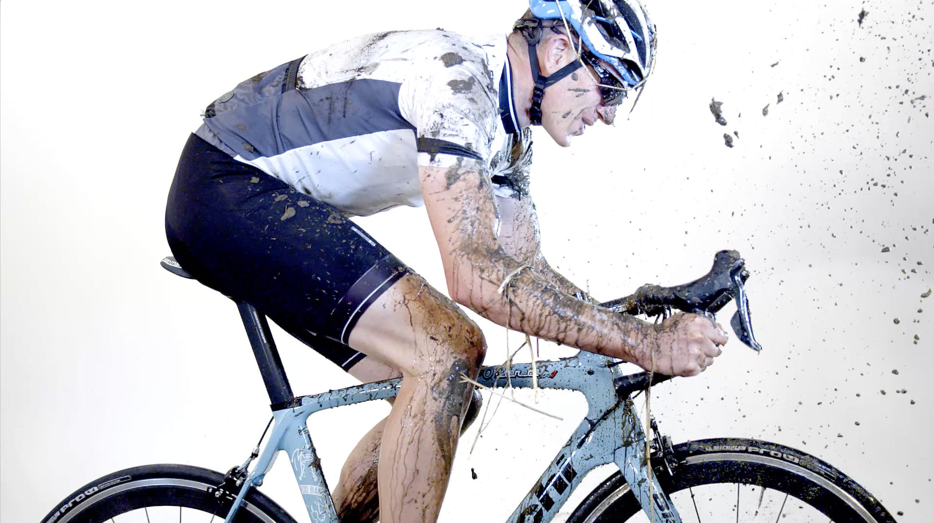 Online Banner Advertising For Bikmo Plus Numbers Lines